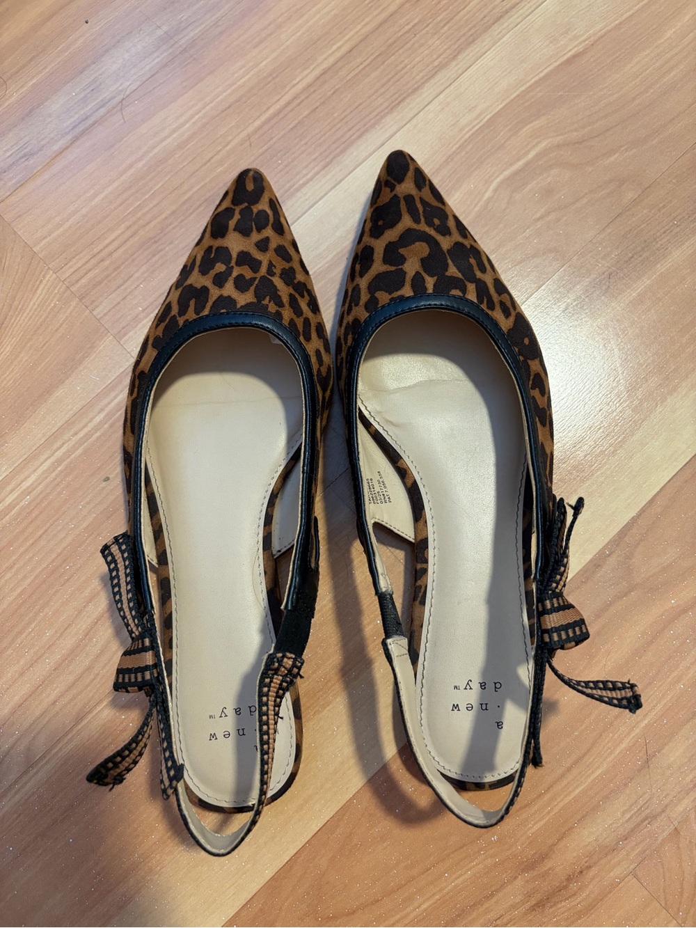 Leopard Print Pointed Toe Flats